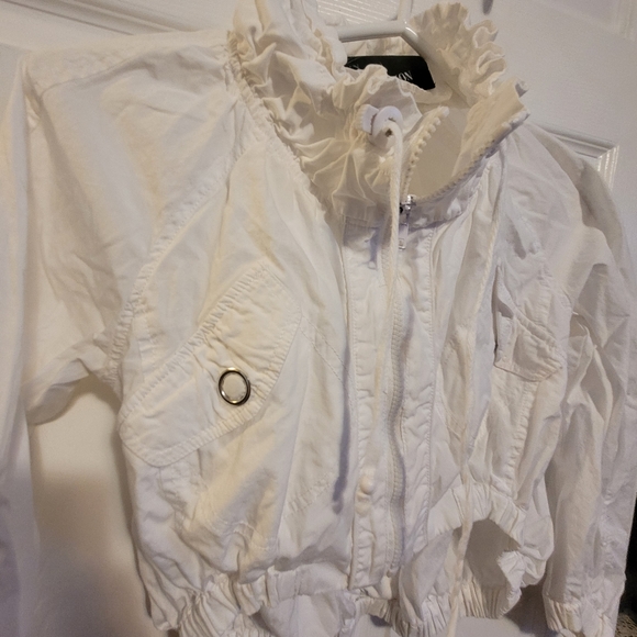 Urban Behavior white crop jacket - Picture 3 of 15